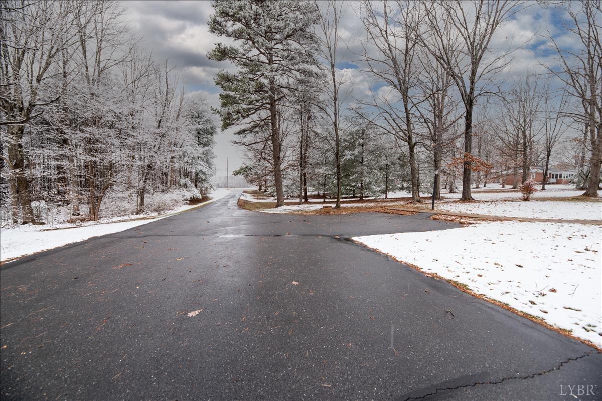 1086 Redfields Road Appomattox, VA 24522 - Photo 28 of 33 a view of outdoor space with yard
