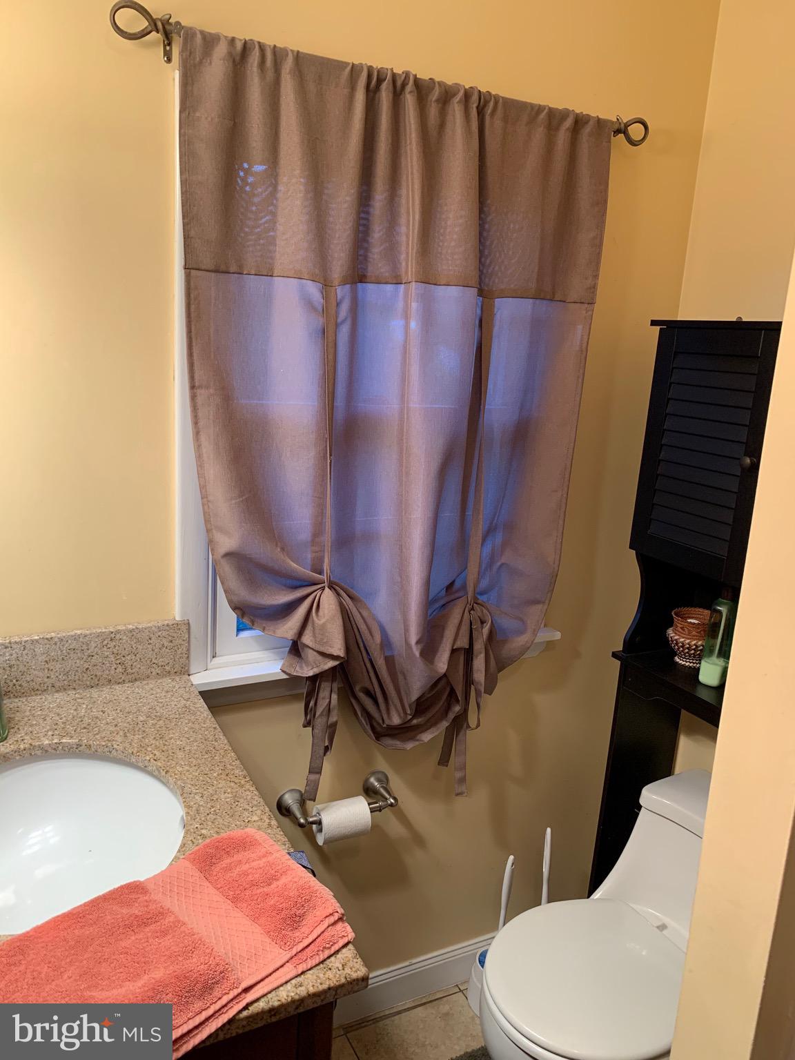 132 Meadowlark Road Stratford, NJ 08084 - Photo 17 of 30 Bathroom