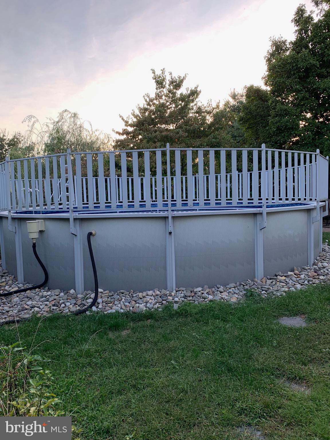 132 Meadowlark Road Stratford, NJ 08084 - Photo 27 of 30 Pool