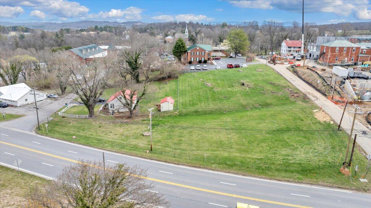 0 Federal Street Fincastle, VA 24090 - Photo 13 of 28 a view of a garden with a lake view