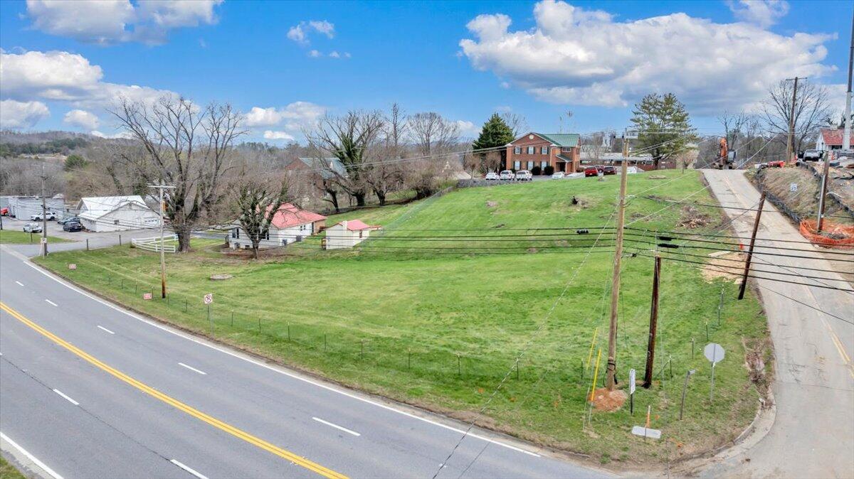 0 Federal Street Fincastle, VA 24090 - Photo 15 of 28 a view of a park with large trees