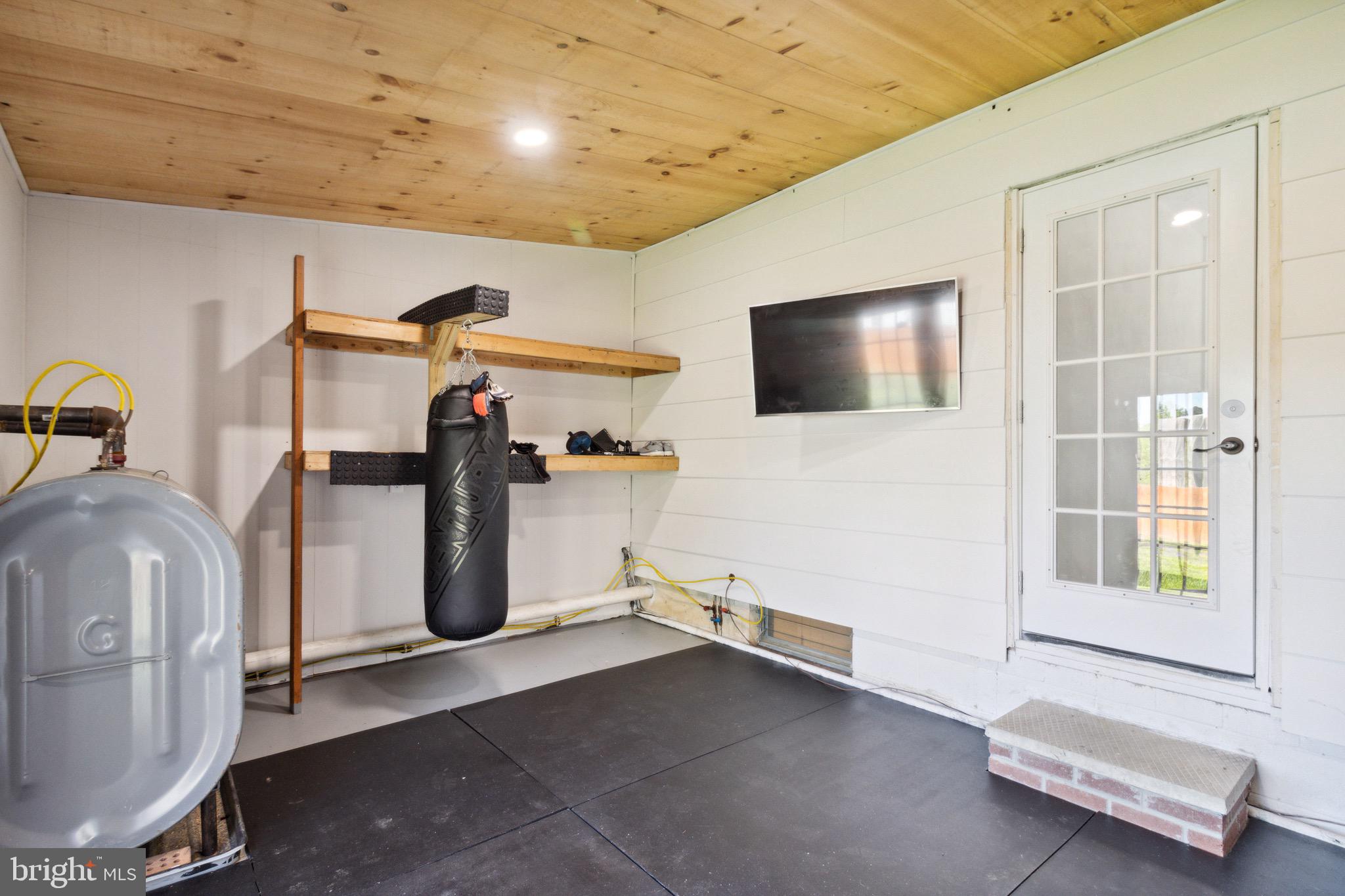 640 Deer Park Road Westminster, MD 21157 - Photo 29 of 35 Bonus Space off the Garage w/ Access to Backyard
