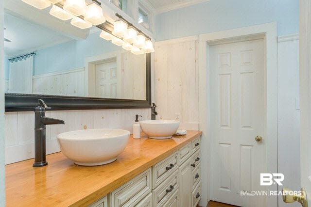 18 Fels Avenue Fairhope, AL 36532 - Photo 17 of 33 Master Bath