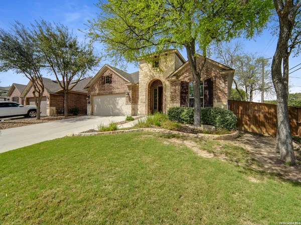 $650,000 | 904 Beechwood Lane, New Braunfels, TX 78130