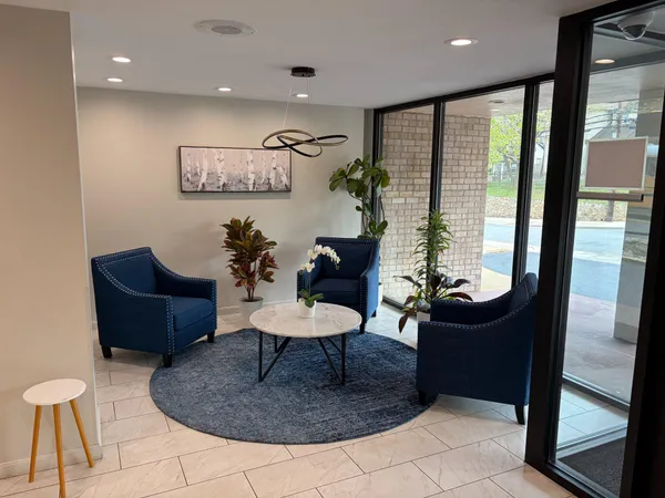 $2,500 | 4201 Cherry Hill Road, Unit 302, Arlington, VA 22207