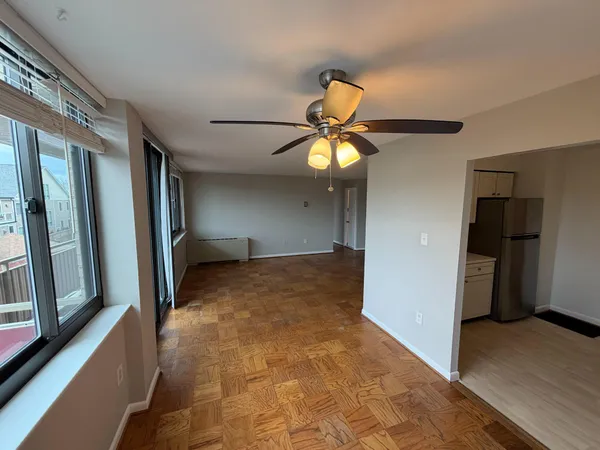 $2,500 | 4201 Cherry Hill Road, Unit 302, Arlington, VA 22207