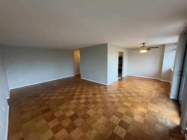 $2,500 | 4201 Cherry Hill Road, Unit 302, Arlington, VA 22207