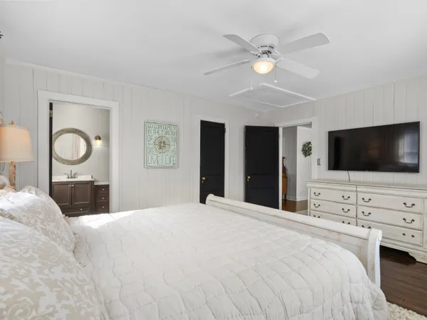 $1,080,000 | 668 South Waccamaw Drive, Murrells Inlet, SC 29576