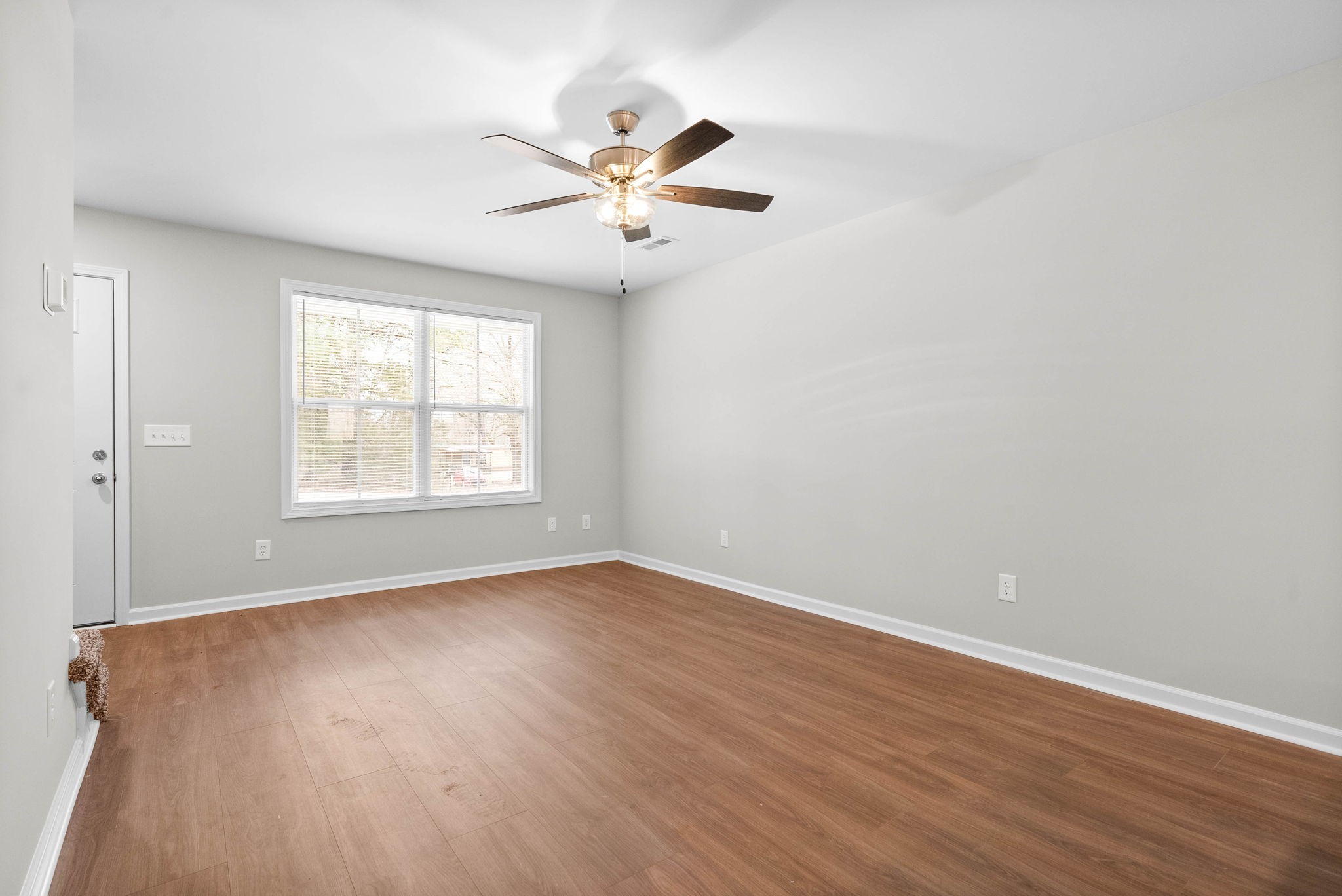 905 Center Road, Unit A Clarksville, TN 37042 - Photo 7 of 28