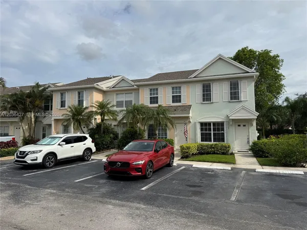 $2,580 | 77 Simonton Circle, Unit 77, Weston, FL 33326