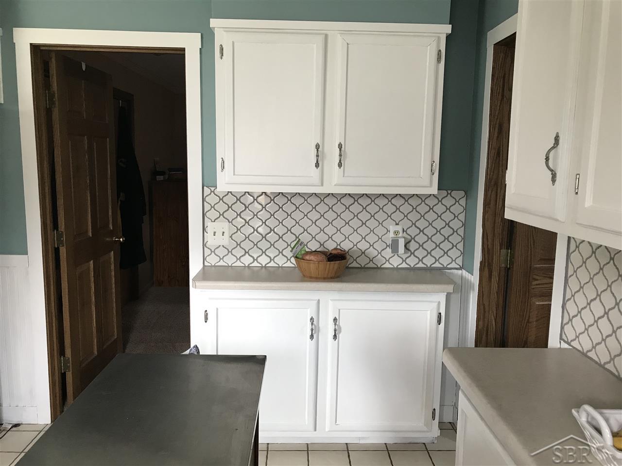 5312 Perrine Road Midland, MI 48640 - Photo 9 of 29 50009438-9.JPG