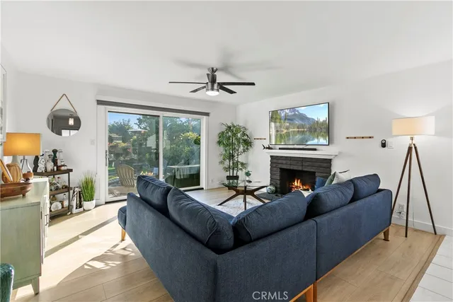 $1,198,000 | 8572 Arnett Drive, Huntington Beach, CA 92647