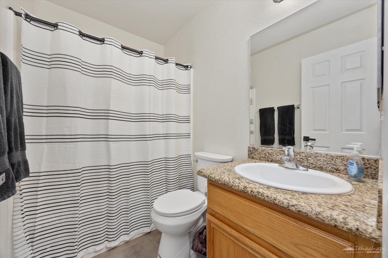 1027 Clearview Street Tehachapi, CA 93561 - Photo 14 of 20 Gallery Image 14
