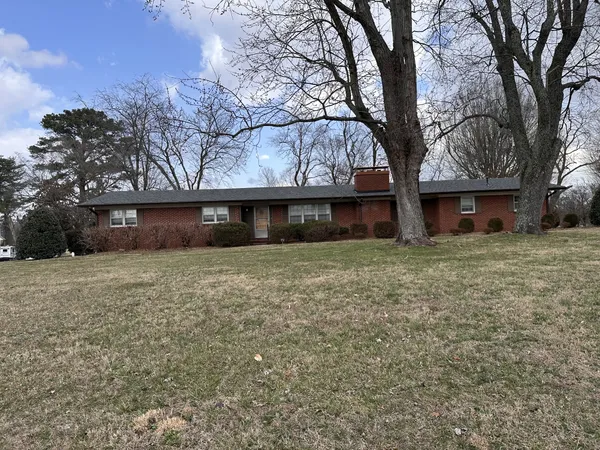 $339,900 | 110 Westwood 6th Avenue, McMinnville, TN 37110