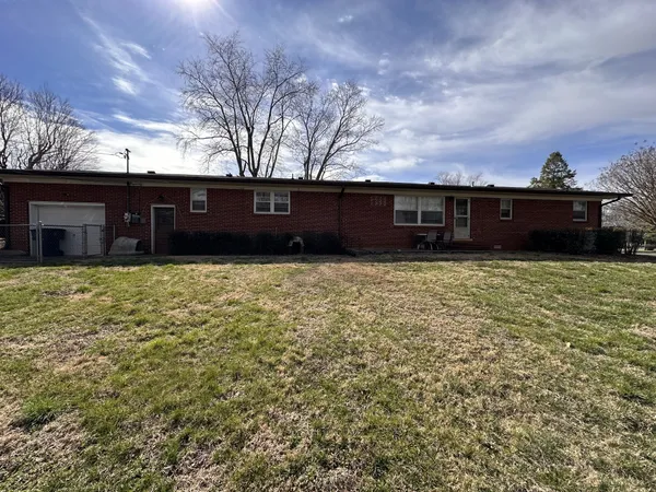 $339,900 | 110 Westwood 6th Avenue, McMinnville, TN 37110