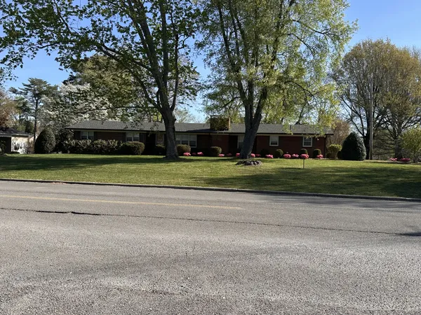 $339,900 | 110 Westwood 6th Avenue, McMinnville, TN 37110