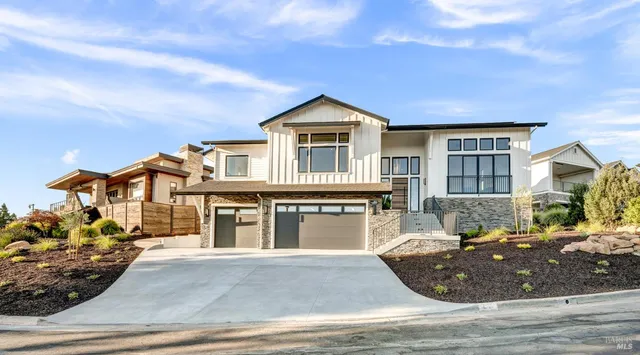 $1,800,000 | 2011 Long Leaf Court, Santa Rosa, CA 95403