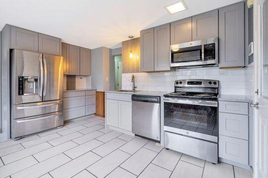 6541 Devonhill Road Columbus, OH 43229 - Photo 6 of 27 Kitchen