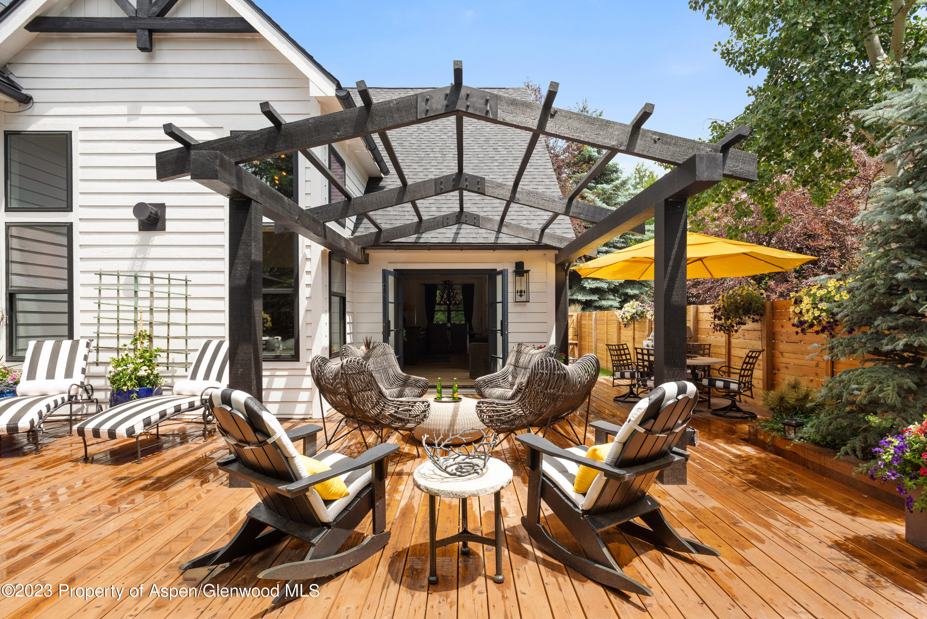 324 Summerset Lane Basalt, CO 81621 - Photo 17 of 40 a view of a patio with table and chairs
