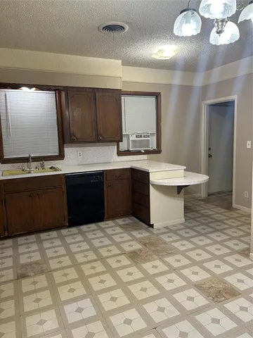 $1,600 | 2726 Simmons Street, Abilene, TX 79601