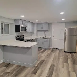 $1,800 | 2827 West Lunt Avenue, Unit GARDEN, Chicago, IL 60645