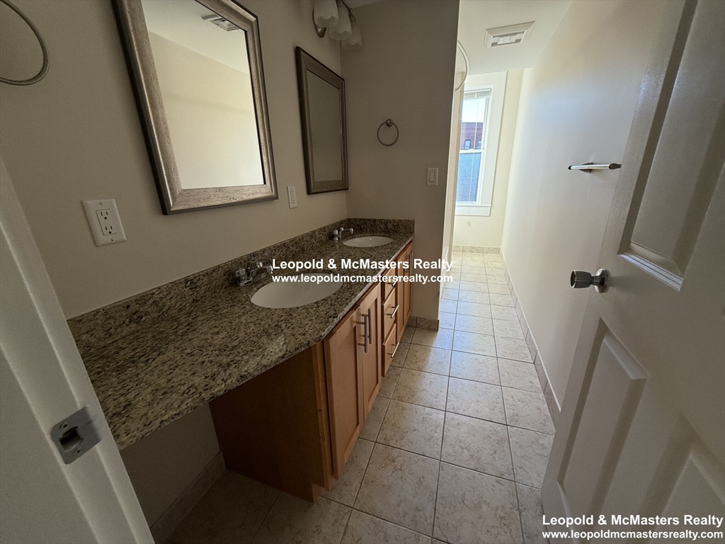 16 Short Street, Unit 2 Brookline, MA 02446 - Photo 11 of 14