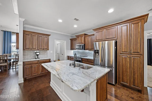 $388,000 | 25 Lamplighter Cove, Jackson, TN 38305