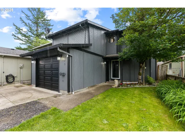 $399,900 | 216 Southeast 34th Circle, Troutdale, OR 97060