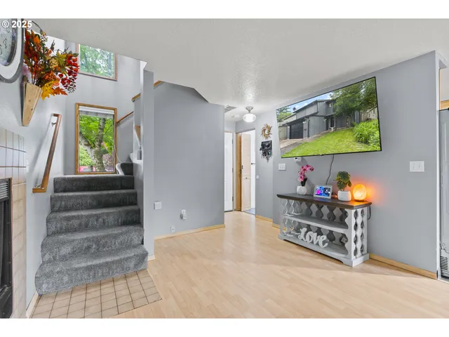 $399,900 | 216 Southeast 34th Circle, Troutdale, OR 97060