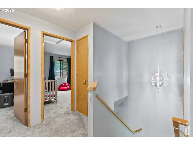 $399,900 | 216 Southeast 34th Circle, Troutdale, OR 97060