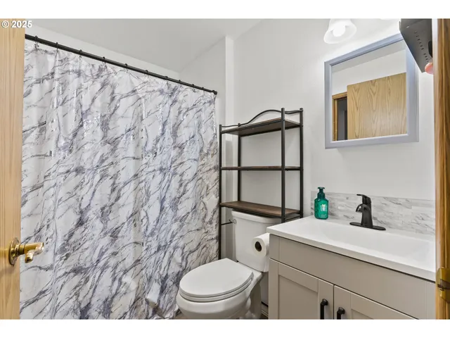 $399,900 | 216 Southeast 34th Circle, Troutdale, OR 97060