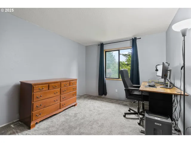 $399,900 | 216 Southeast 34th Circle, Troutdale, OR 97060