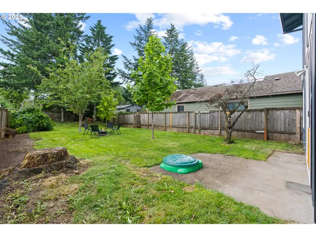$399,900 | 216 Southeast 34th Circle, Troutdale, OR 97060