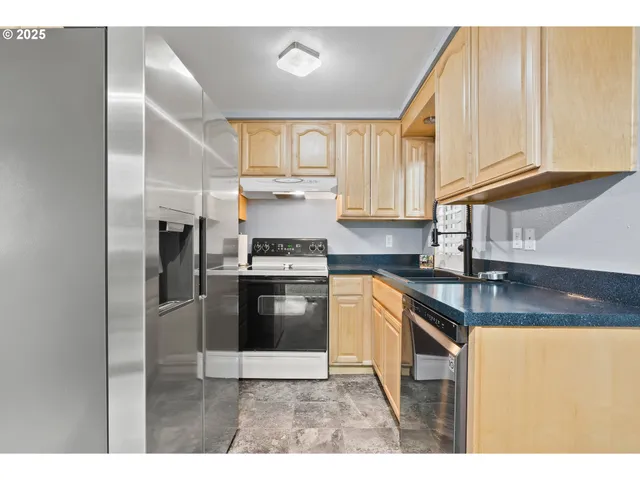 $399,900 | 216 Southeast 34th Circle, Troutdale, OR 97060