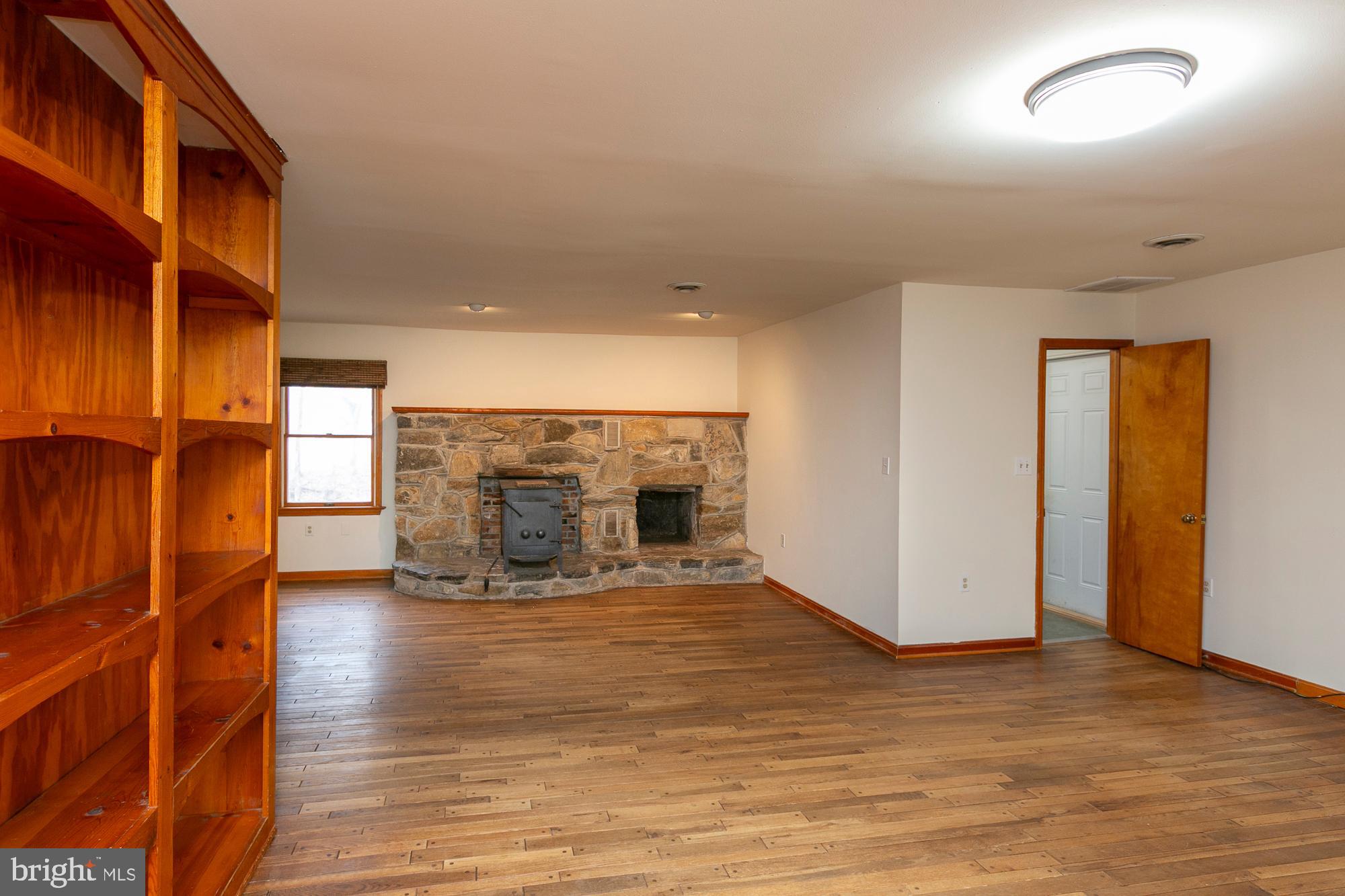 35 Grant Road Kearneysville, WV 25430 - Photo 20 of 122