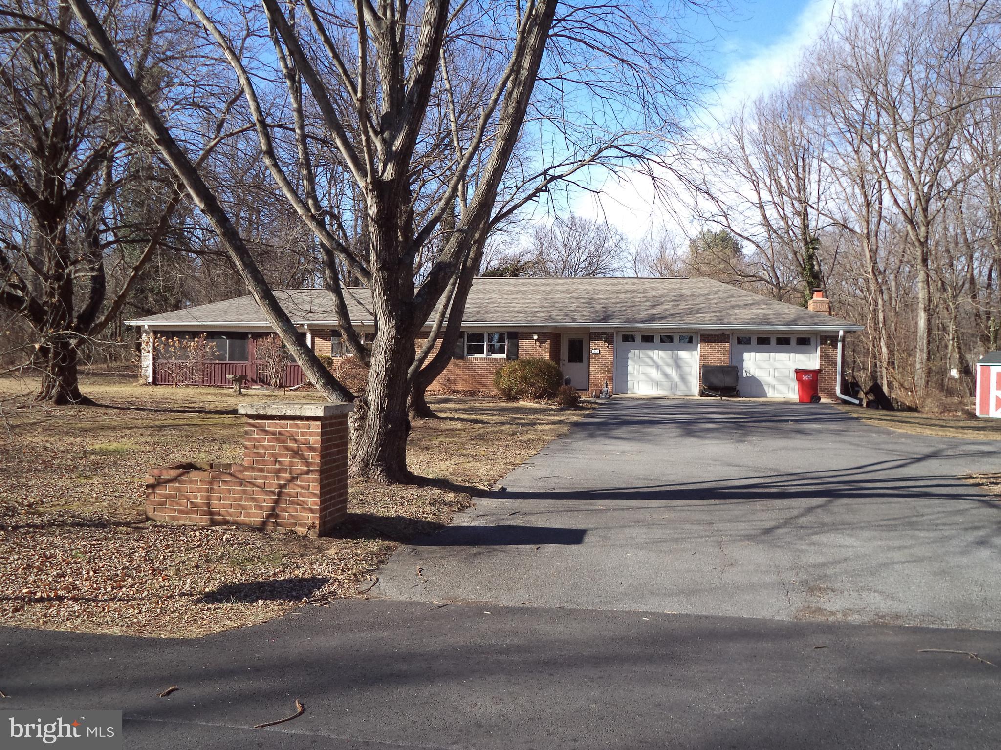 35 Grant Road Kearneysville, WV 25430 - Photo 2 of 122