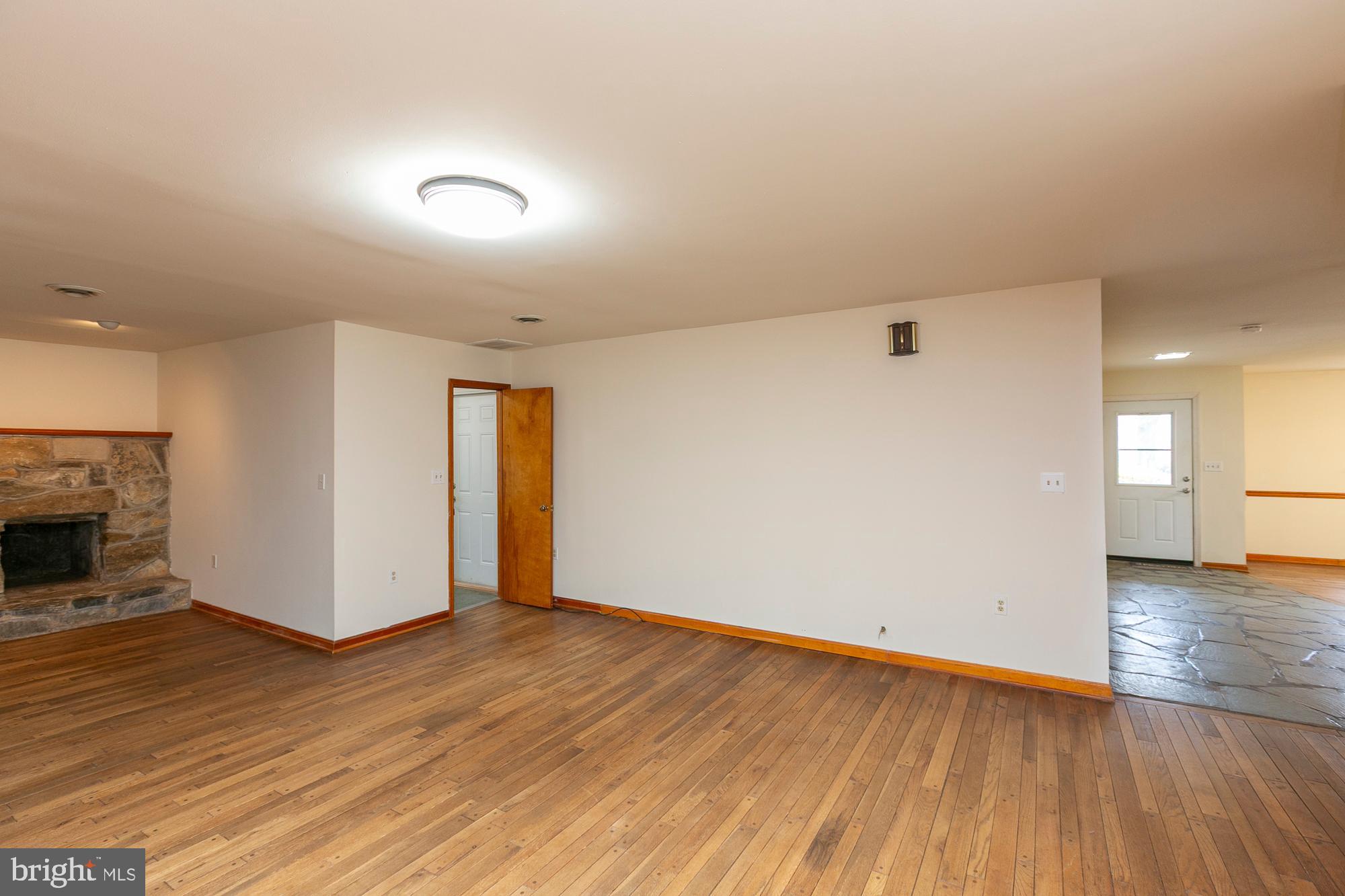 35 Grant Road Kearneysville, WV 25430 - Photo 22 of 122