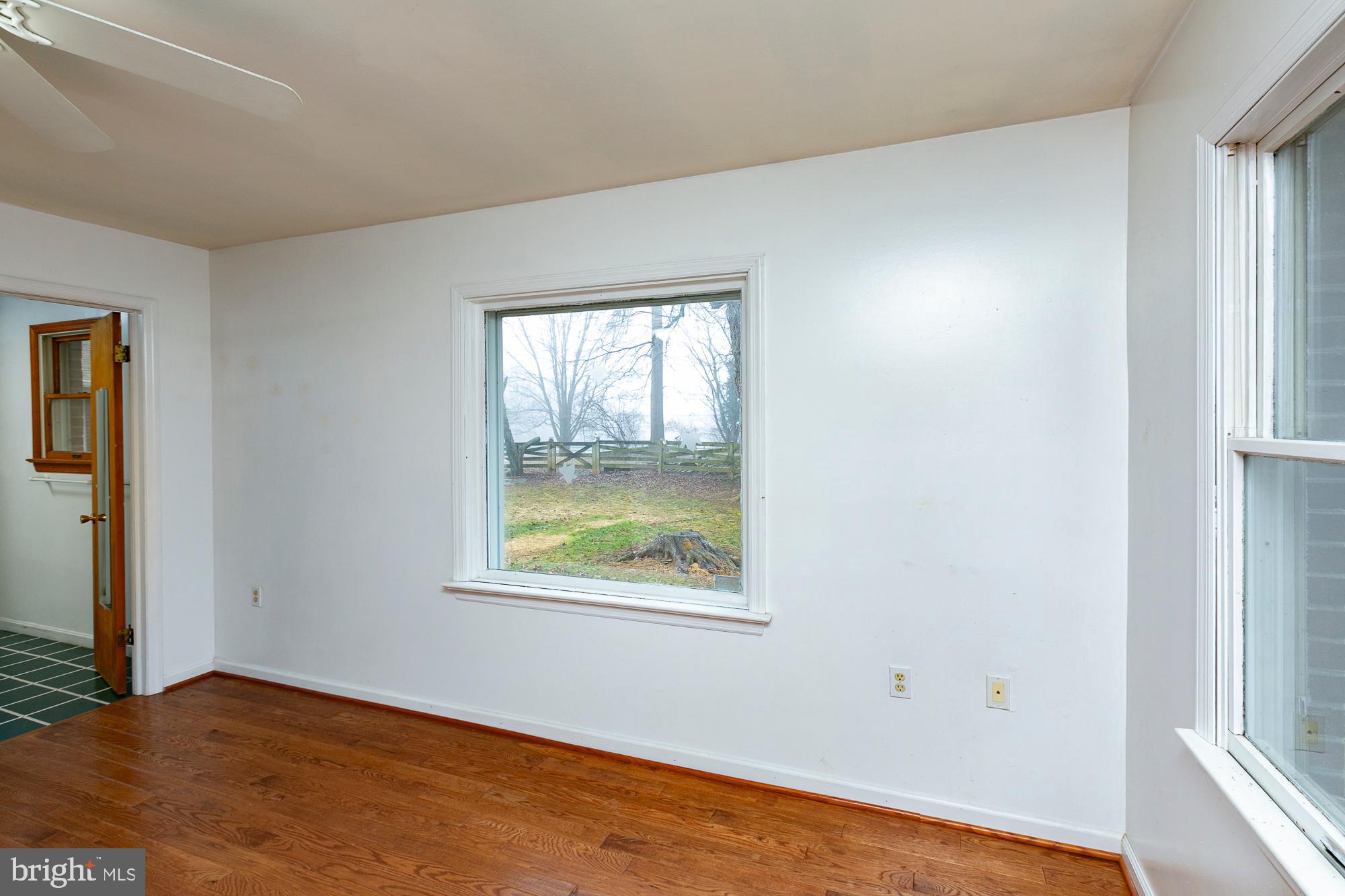 35 Grant Road Kearneysville, WV 25430 - Photo 59 of 122 an empty room with window