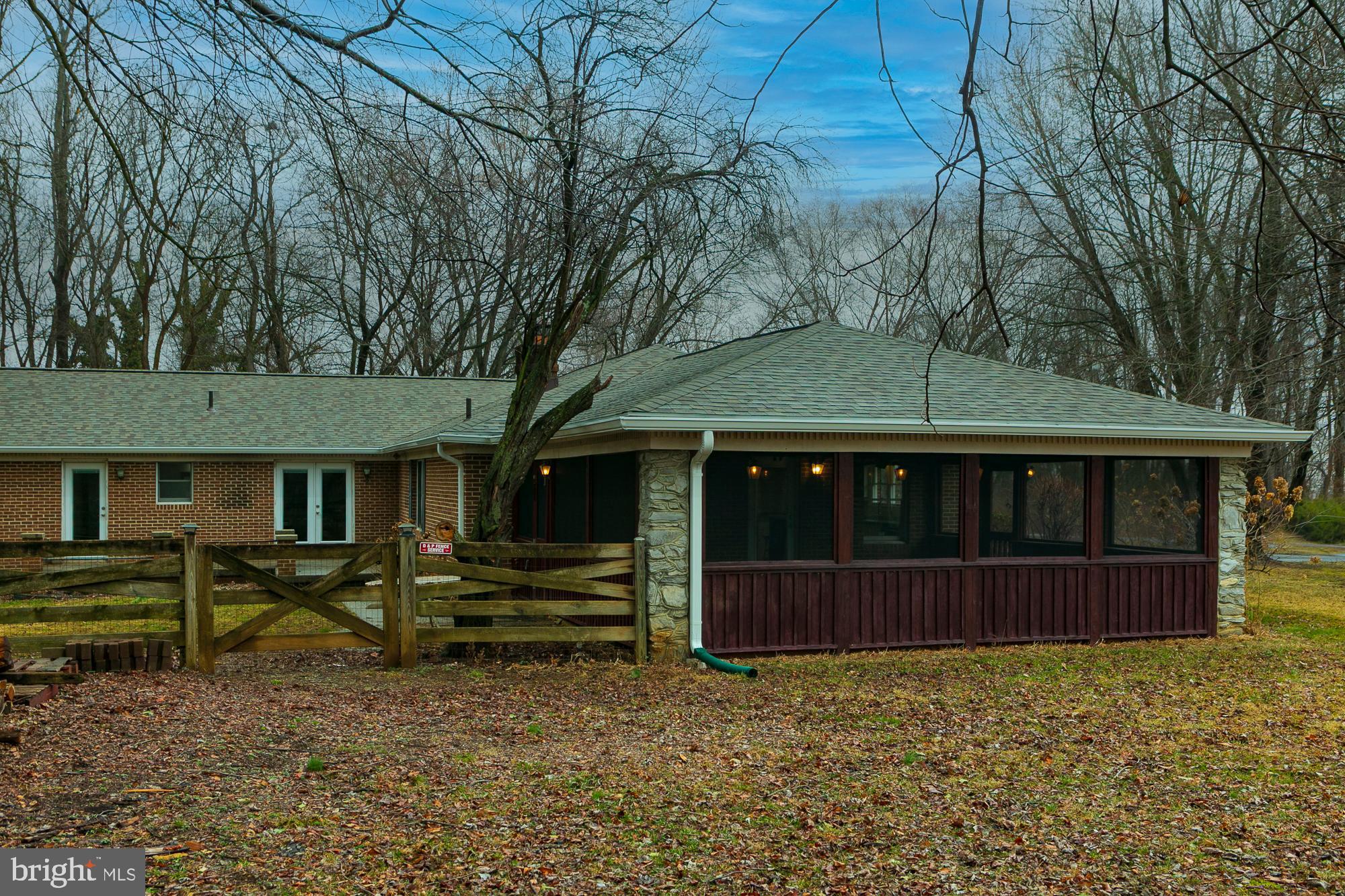 35 Grant Road Kearneysville, WV 25430 - Photo 90 of 122 front view of a house with a yard