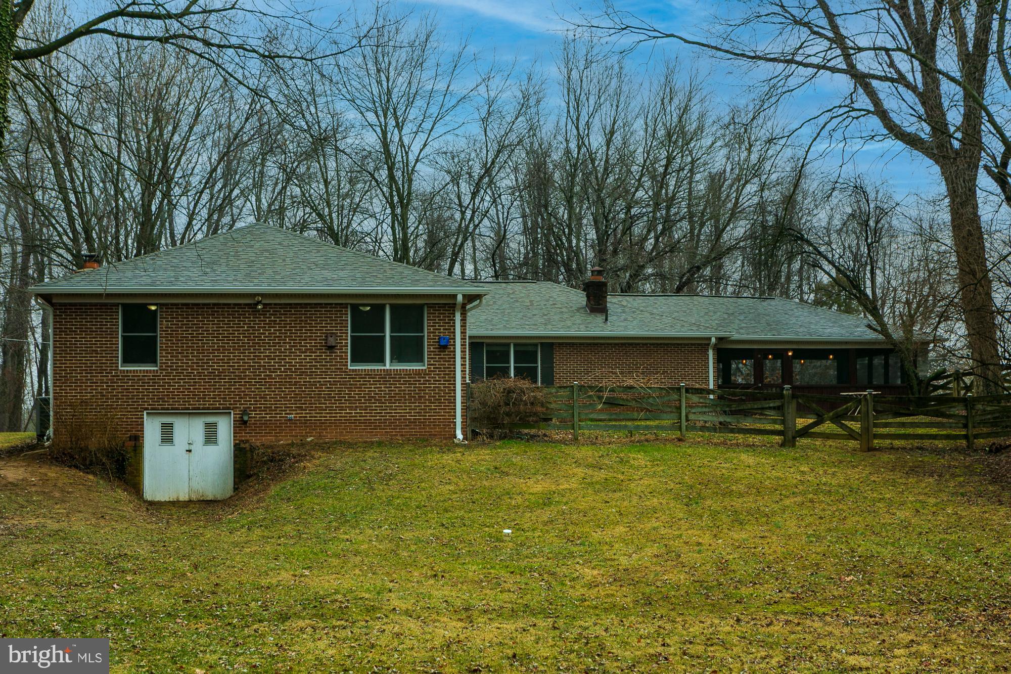 35 Grant Road Kearneysville, WV 25430 - Photo 99 of 122 a view of a house with backyard and sitting area