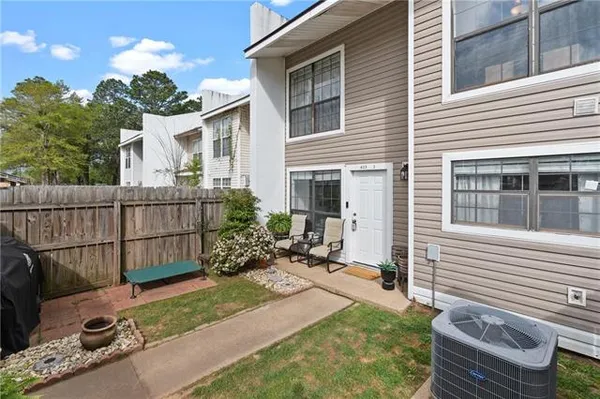 $197,000 | 623 Woodyard Drive, Unit 2, Natchitoches, LA 71457