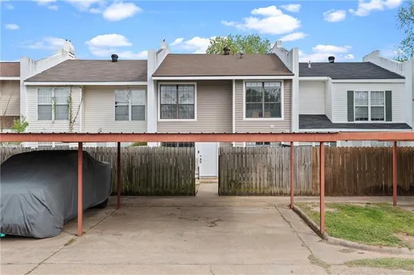 $197,000 | 623 Woodyard Drive, Unit 2, Natchitoches, LA 71457