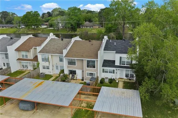 $197,000 | 623 Woodyard Drive, Unit 2, Natchitoches, LA 71457