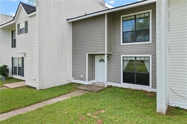 $197,000 | 623 Woodyard Drive, Unit 2, Natchitoches, LA 71457