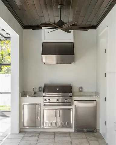 $2,799,000 | 1172 Seville Lane Northeast, St. Petersburg, FL 33704