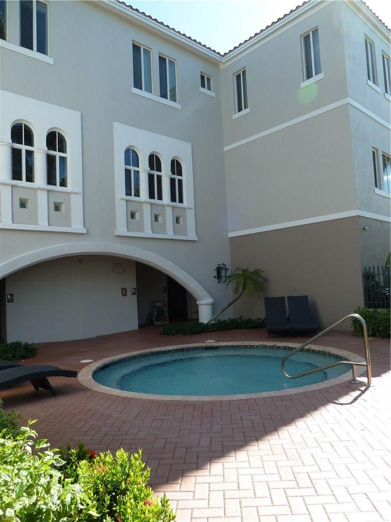 492 East Boca Raton Road, Unit 492 Boca Raton, FL 33432 - Photo 4 of 25 Photo 4