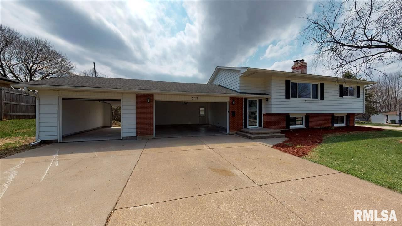 715 Tower Road Clinton, IA 52732 - Photo 1 of 22 Gallery Image 1