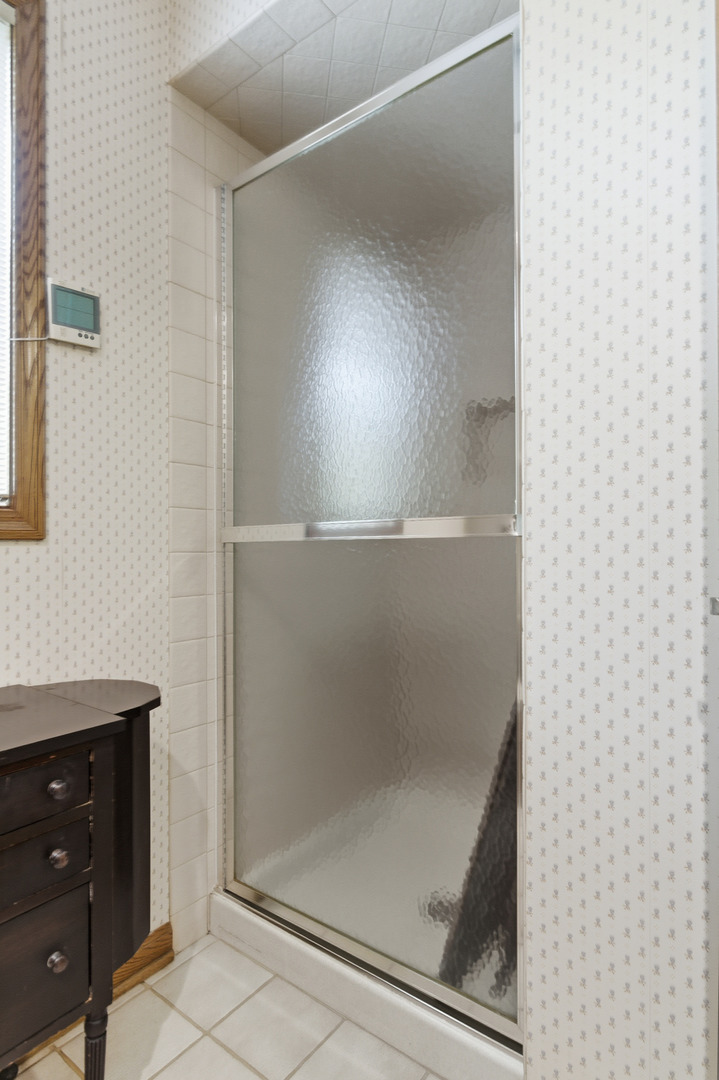 8261 Lake Ridge Drive Burr Ridge, IL 60527 - Photo 21 of 66 Gallery Image 21