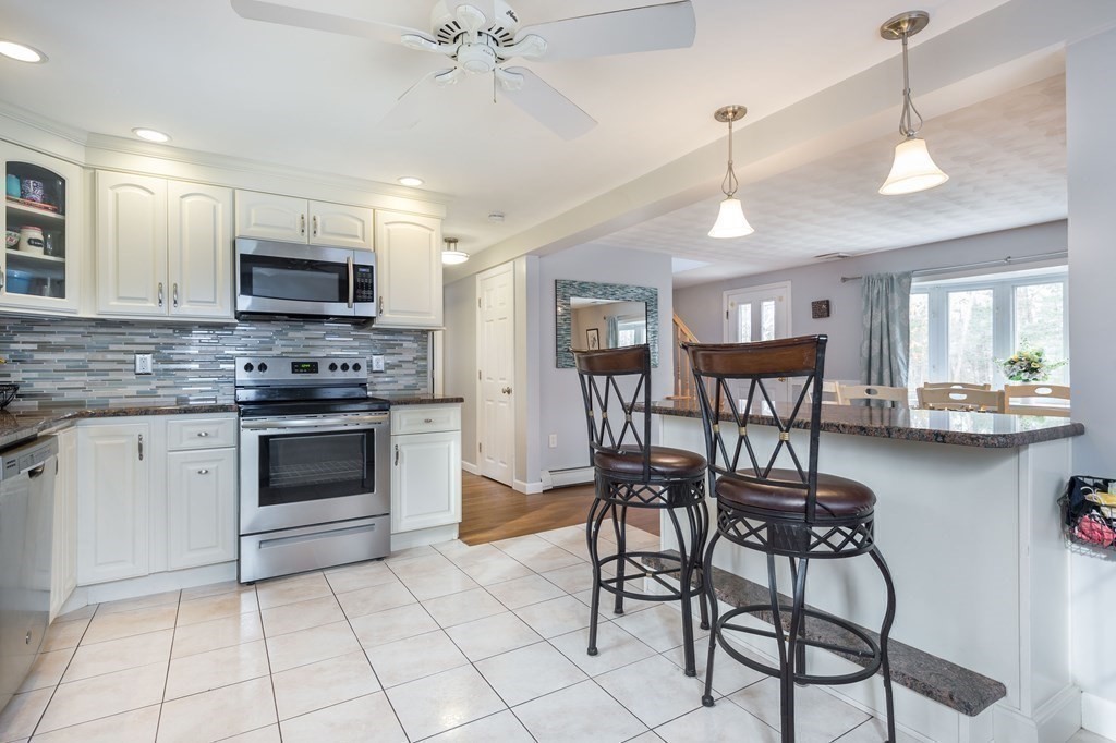 10 Pinewood Road Wilmington, MA 01887 - Photo 8 of 31 Gallery Image 8
