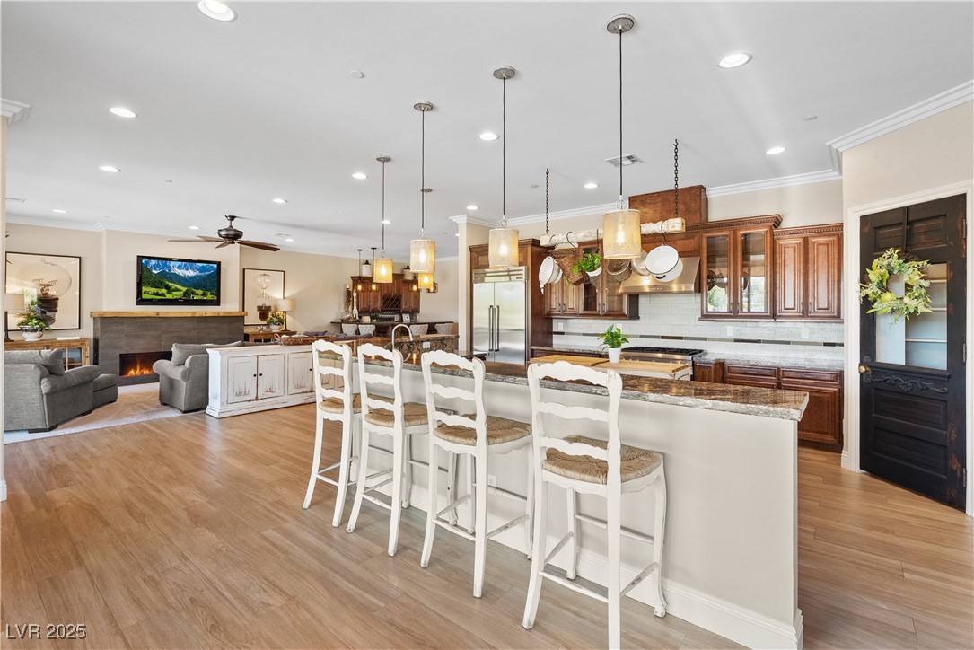 421 Foxhall Road Henderson, NV 89002 - Photo 4 of 79 Gallery Image 4